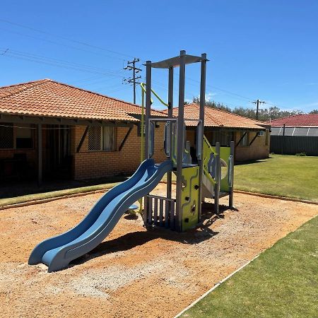 Geraldton'S Ocean West Holiday Units & Short Stay Accommodation Kültér fotó
